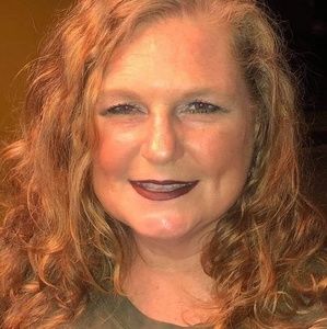 Meet your Posher, Gloria